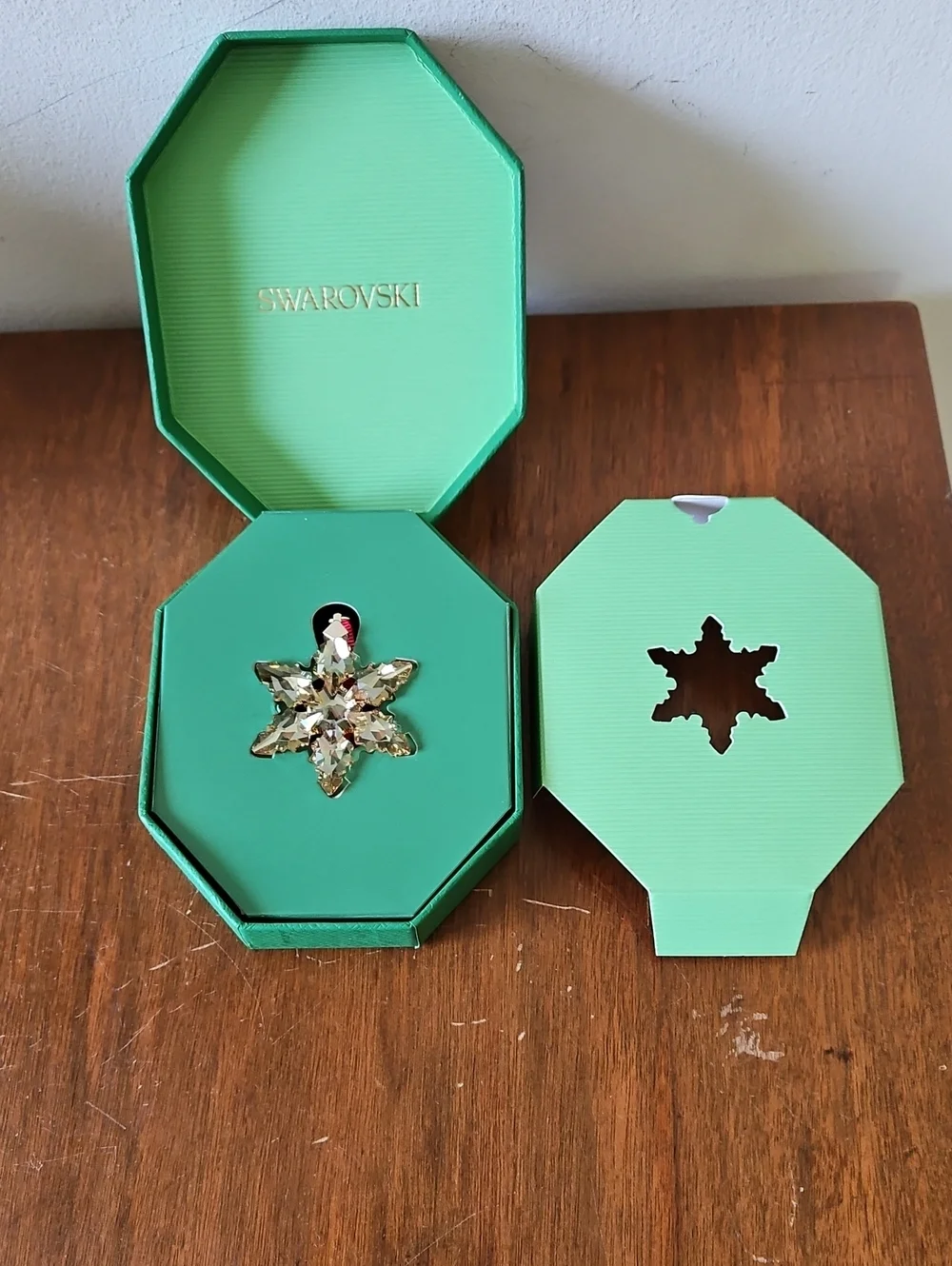 NWT Swarovski Crystal Champagne Snow Flake Ornament